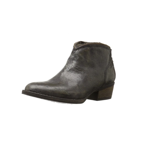 Very Volatile Sofia Leather Ankle Boot in Grey - Picture 1 of 6